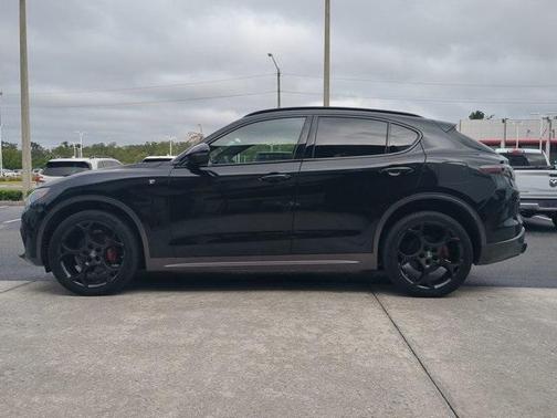 2024 Alfa Romeo Stelvio Ti
