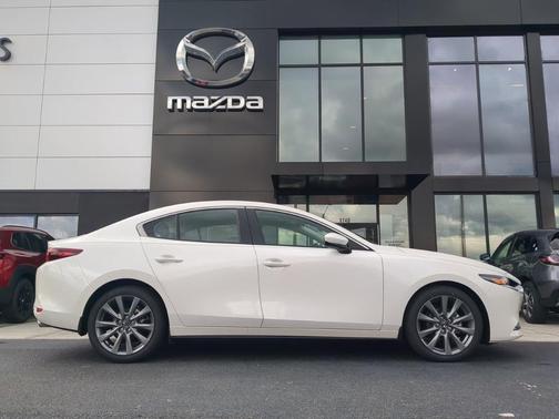 2024 Mazda Mazda3 FWD w/Preferred Package