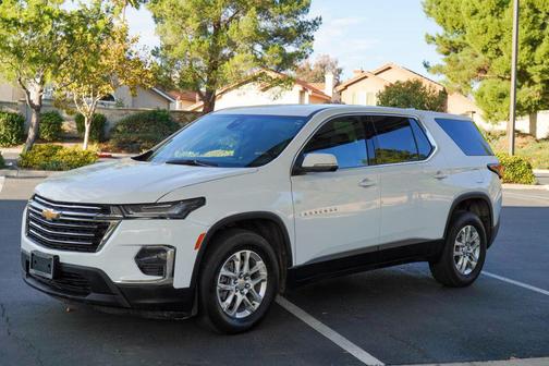 2023 Chevrolet Traverse LS