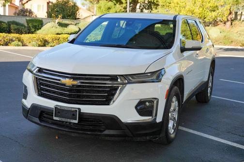 2023 Chevrolet Traverse LS