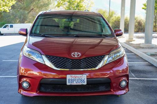2017 Toyota Sienna SE