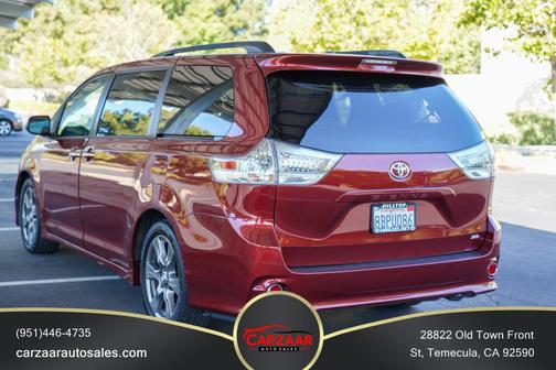2017 Toyota Sienna SE