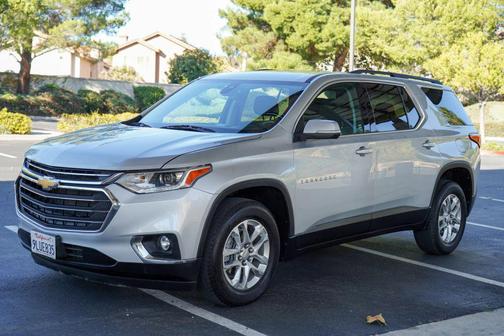 2021 Chevrolet Traverse LT Cloth