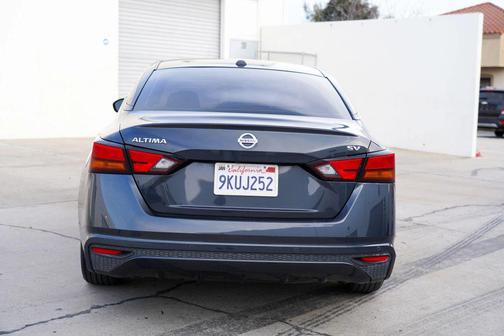 2022 Nissan Altima 2.5 SV