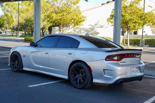 2019 Dodge Charger Scat Pack