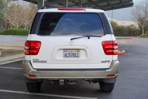 2001 Toyota Sequoia SR5