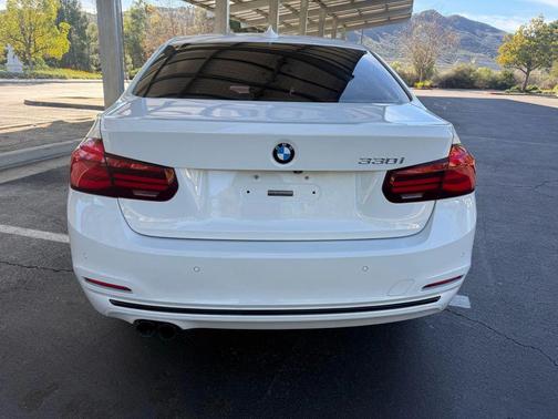 2018 BMW 330 330i Sedan 4D