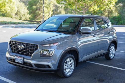 2021 Hyundai VENUE SE