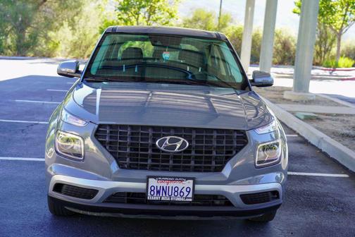 2021 Hyundai VENUE SE