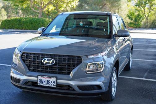 2021 Hyundai VENUE SE