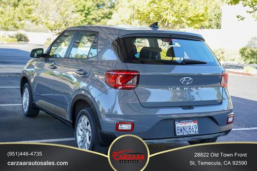 2021 Hyundai VENUE SE