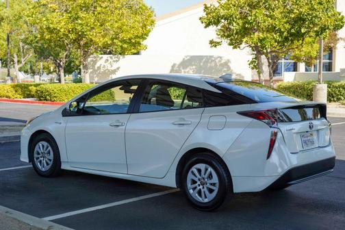 2018 Toyota Prius Two