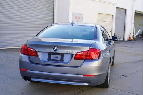 2011 BMW 528 528i Sedan 4D