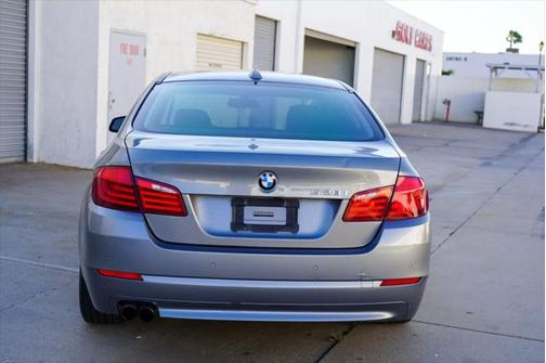 2011 BMW 528 528i Sedan 4D