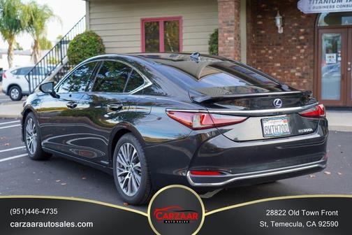 2021 Lexus ES 300h Base