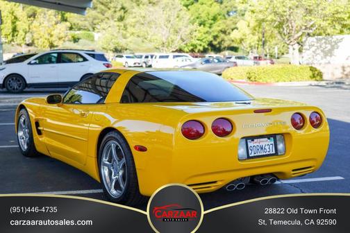 Millennium Yellow 2001 Chevrolet Corvette Base