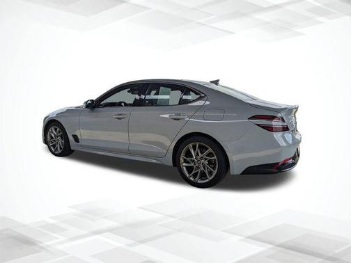 2022 Genesis G70 2.0T RWD
