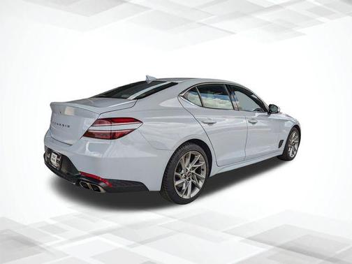 2022 Genesis G70 2.0T RWD