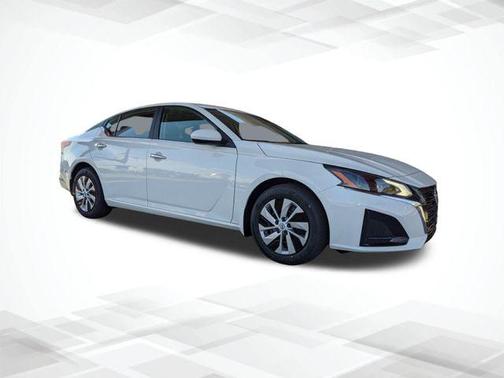 2025 Nissan Altima S FWD