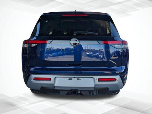 2025 Nissan Pathfinder SL FWD