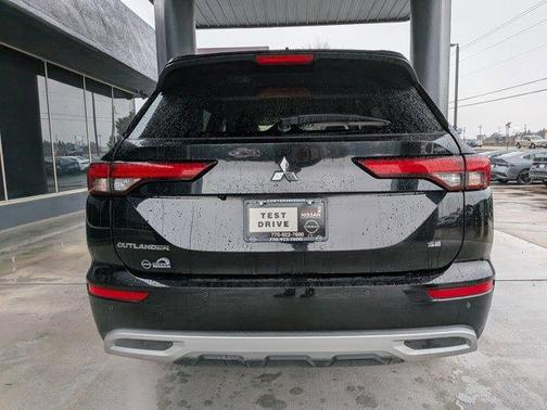 2024 Mitsubishi Outlander SE