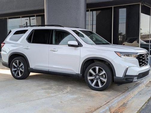 2023 Honda Pilot Touring