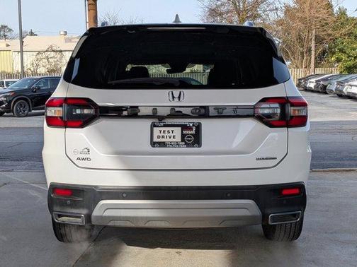 2023 Honda Pilot Touring