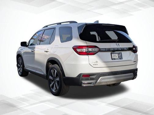 2023 Honda Pilot Touring