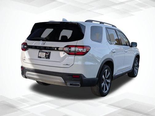 2023 Honda Pilot Touring