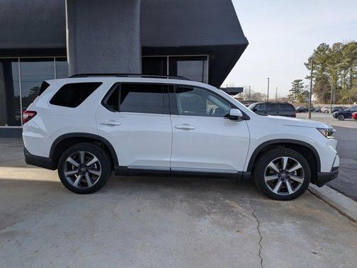 2023 Honda Pilot Touring