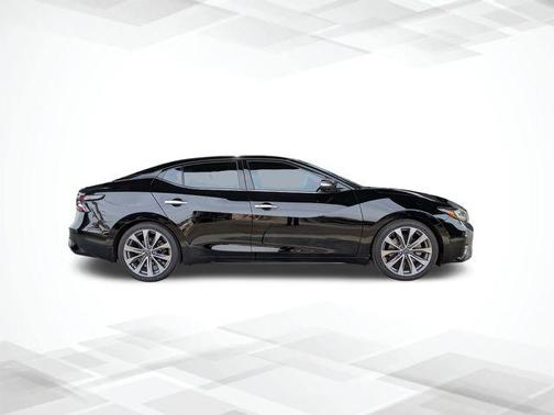 2023 Nissan Maxima Platinum