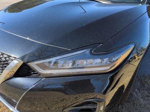 2023 Nissan Maxima Platinum