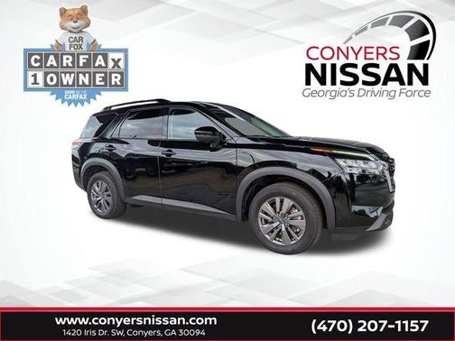 Super Black 2025 Nissan Pathfinder SV