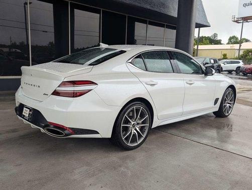 White 2025 Genesis G70 2.5T