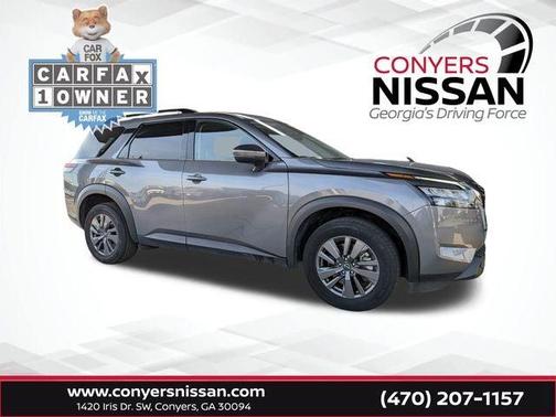 2025 Nissan Pathfinder SV
