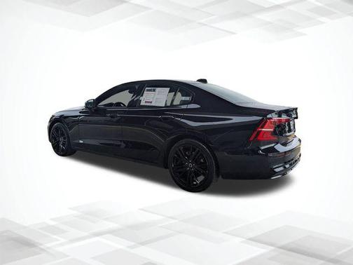 2024 Volvo S60 B5 Plus Black Edition