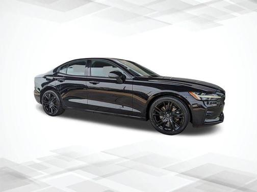 2024 Volvo S60 B5 Plus Black Edition