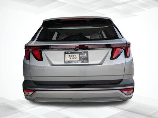 2025 Hyundai TUCSON SE