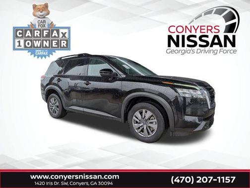 2025 Nissan Pathfinder SV