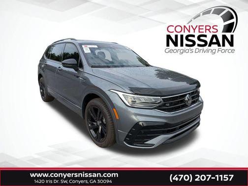 Platinum Gray Metallic 2024 Volkswagen Tiguan 2.0T SE R-Line Black