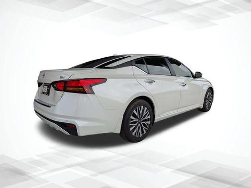 White 2023 Nissan Altima 2.5 SV