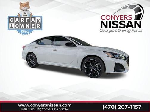 White 2025 Nissan Altima SR