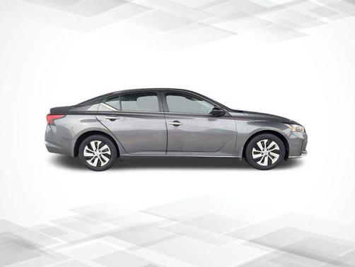 Gun Metallic 2025 Nissan Altima S