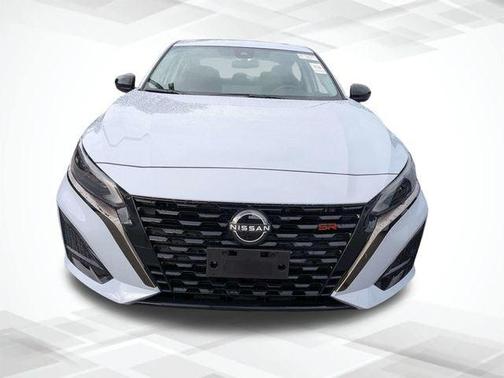Gray Sky Pearl 2023 Nissan Altima 2.5 SR