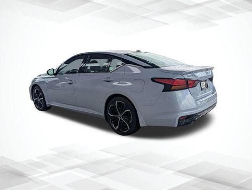 Gray Sky Pearl 2023 Nissan Altima 2.5 SR