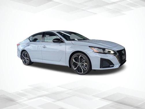 Gray Sky Pearl 2023 Nissan Altima 2.5 SR