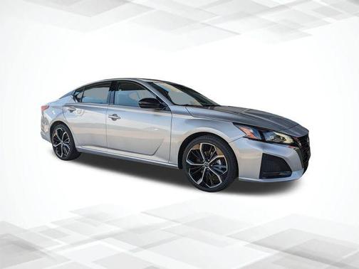 2023 Nissan Altima SR FWD