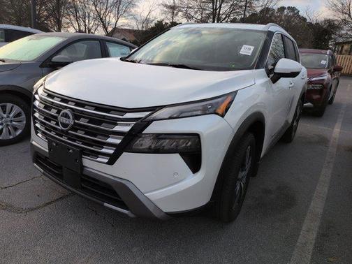 2024 Nissan Rogue SL