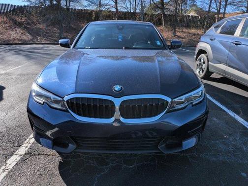 2019 BMW 330 i