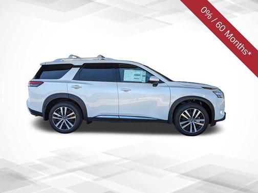 2025 Nissan Pathfinder Platinum FWD